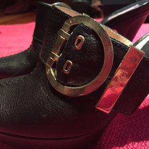 Emilio Pucci Mules- Black Leather and Gold Buckle!